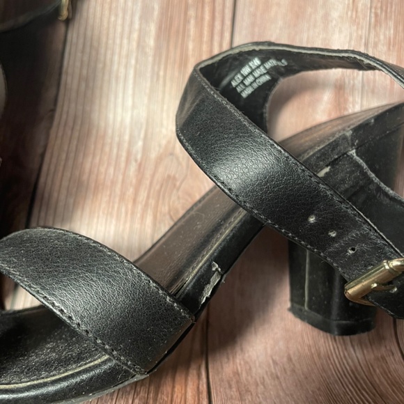 Block heel sandals - Picture 5 of 5